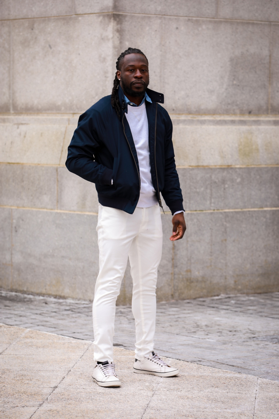 White bomber jacket outlet outfit