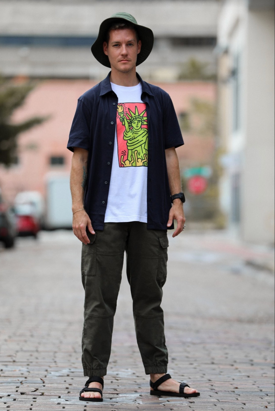 Check styling ideas for「AIRism Full-Open Short-Sleeve Polo Shirt、Keith  Haring UT (Short-Sleeve Graphic T-Shirt)」