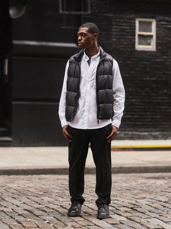 Uniqlo store quilted vest