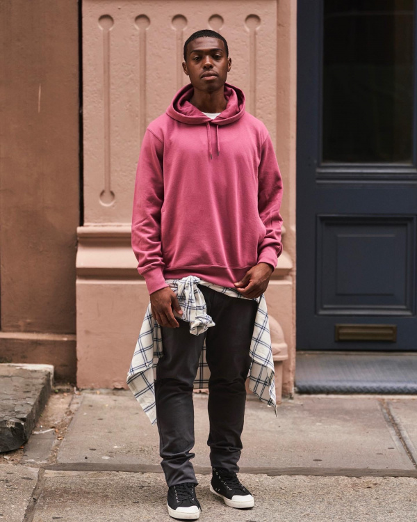 Mens pink hoodie on sale outfit