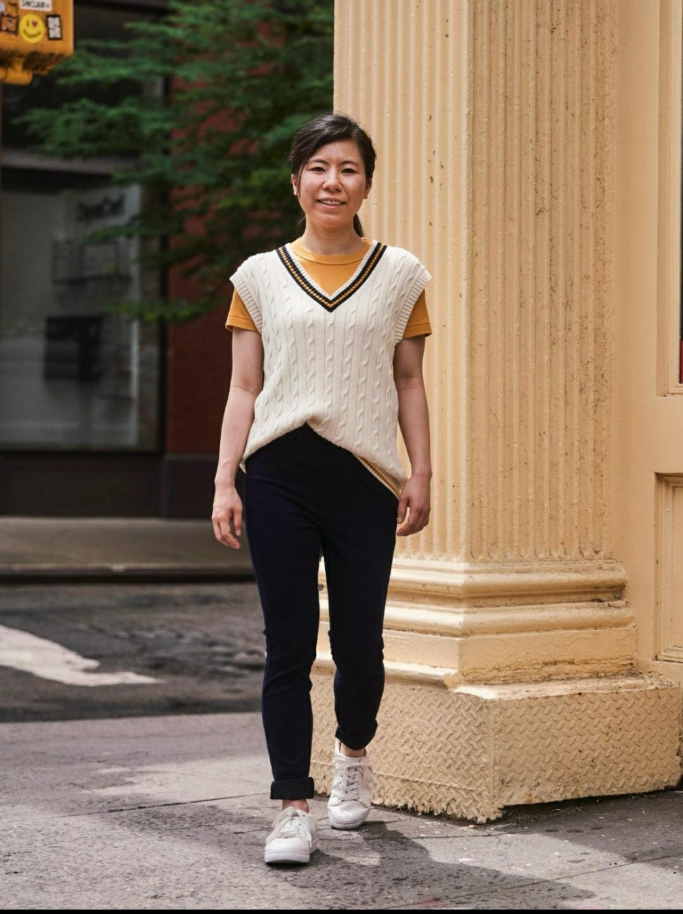 Check styling ideas for「Uniqlo U 100% Cotton Crew Neck T-Shirt