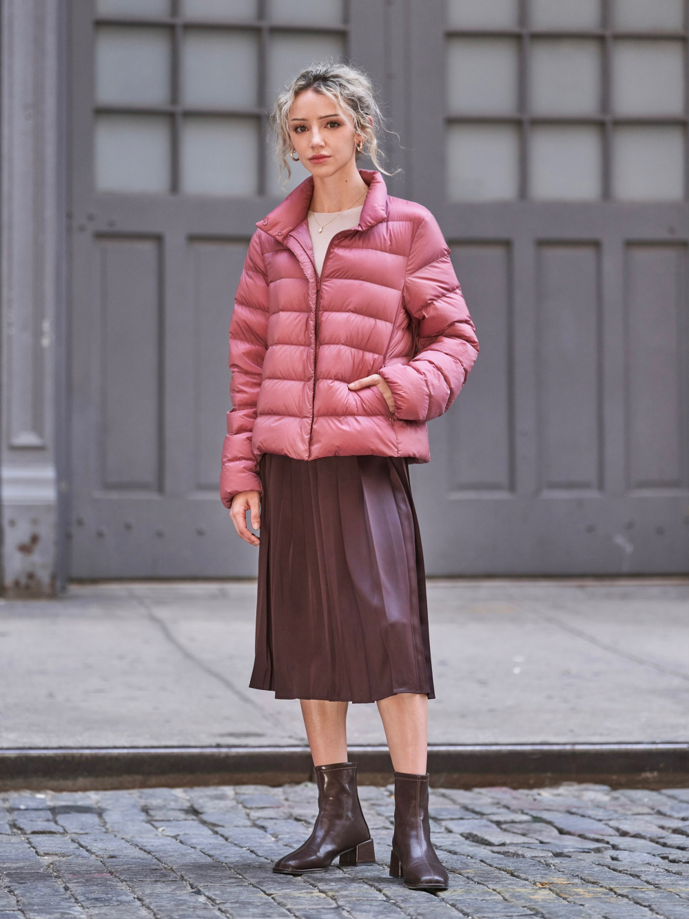 Pleated skirt outlet jacket