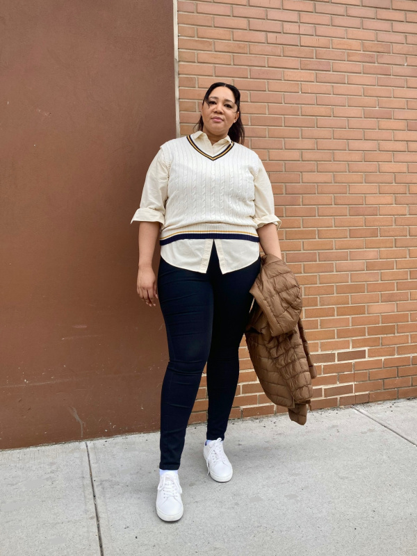 uniqlo v neck vest