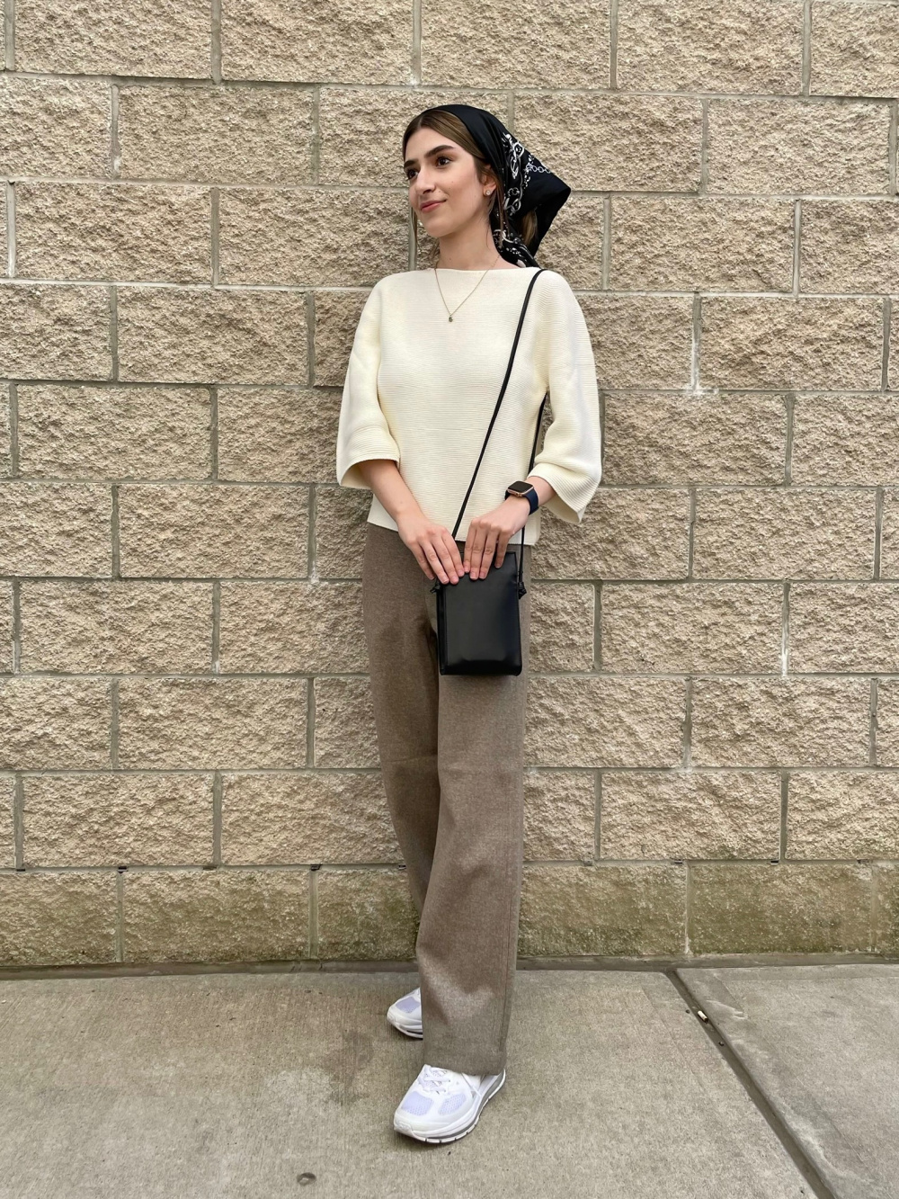 Uniqlo Canada on X: Clean, casual, comfortable. Our Women's Smart Style Ankle  Pants come in a variety of styles to match your outfit needs. #UNIQLO  #uniqlocanada #simplemadebetter #anklepants  / X