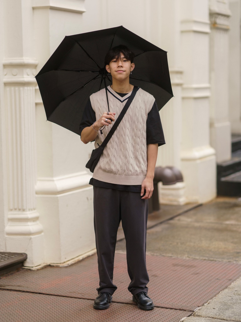 Check styling ideas for「Cable V-Neck Knitted Vest、Washed Jersey Ankle Pants」