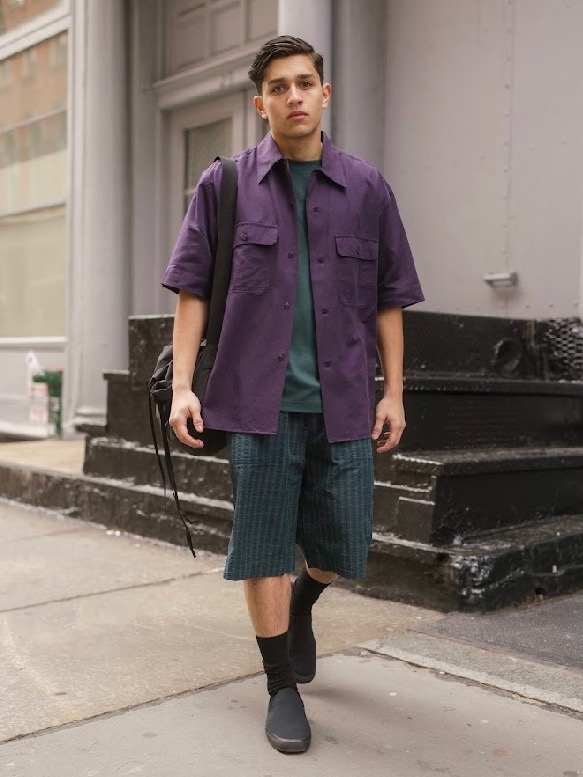 Check styling ideas for「U AIRism Cotton Oversized Crew Neck  T-Shirt、Corduroy Long-Sleeve Work Shirt」