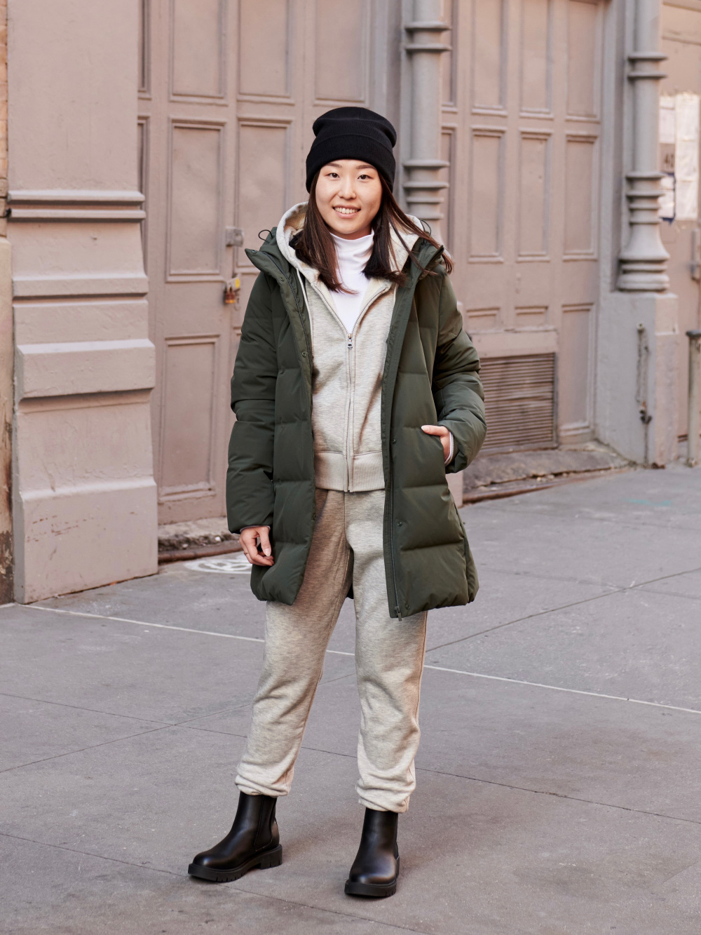 Check styling ideas for「Seamless Down Short Coat」| UNIQLO US