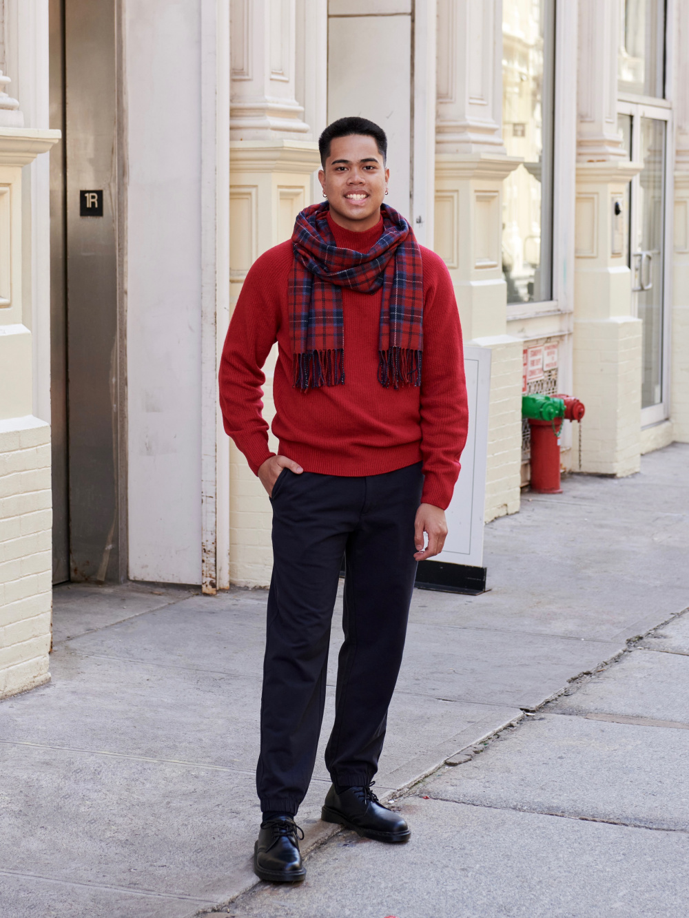 Red sweater best sale outfit men