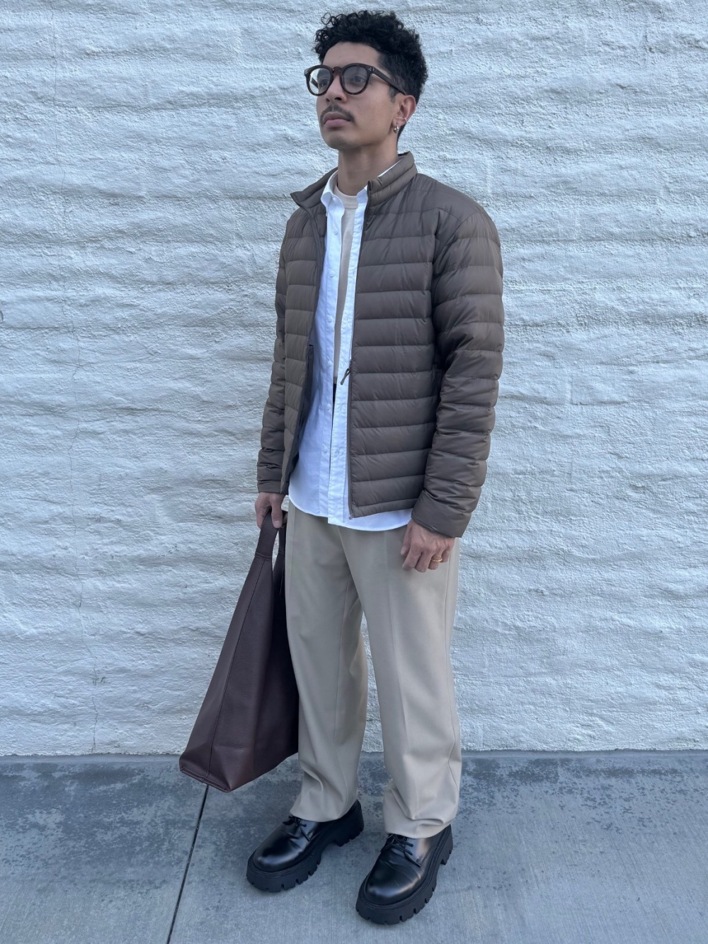 Check styling ideas for「Extra Fine Cotton Broadcloth Shirt、Smart Ankle  Pants (2-Way Stretch Corduroy)」