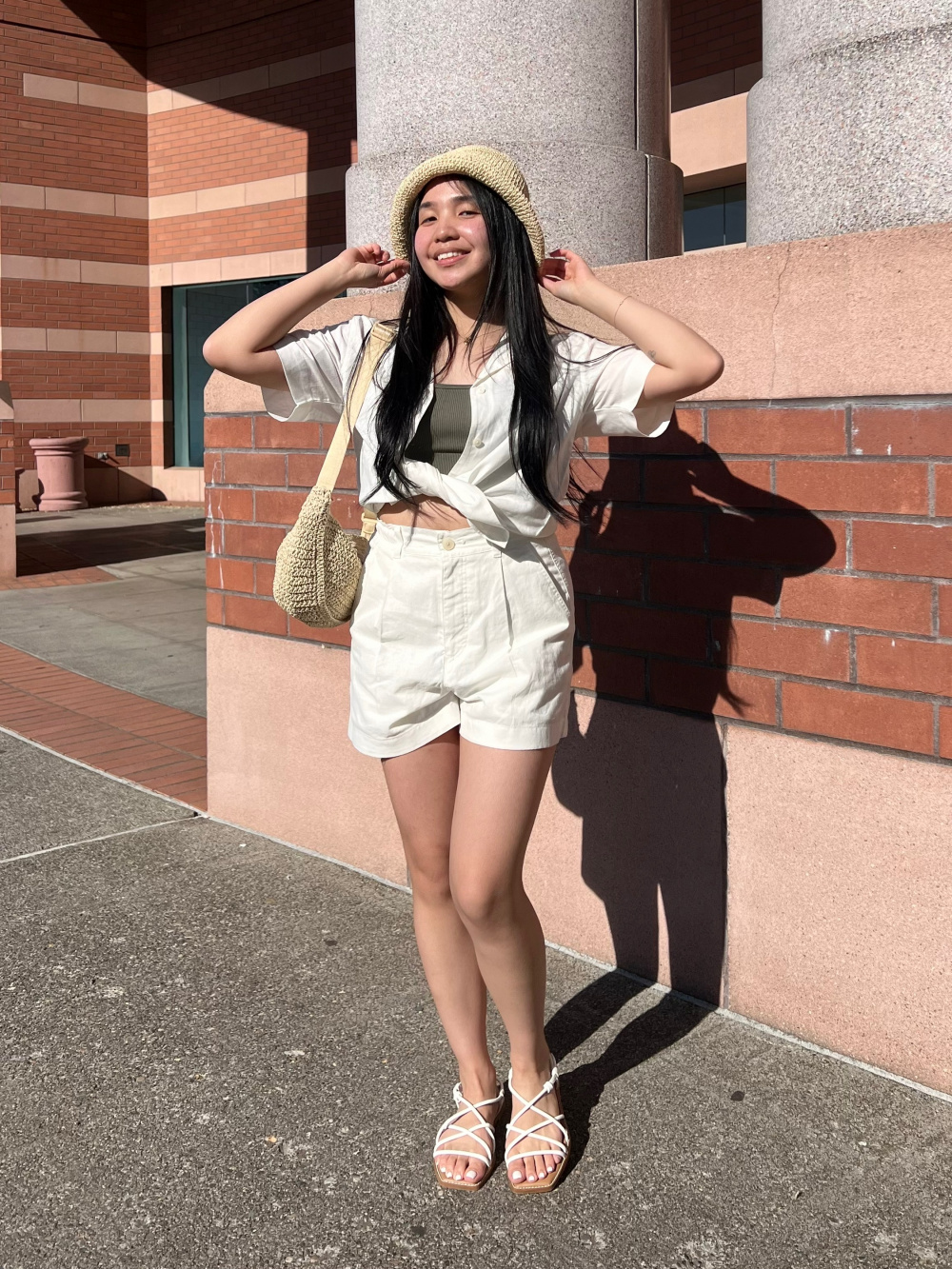 Check styling ideas forLinen Blend Sleeveless Mini DressRound Mini  Crochet Bag| UNIQLO US