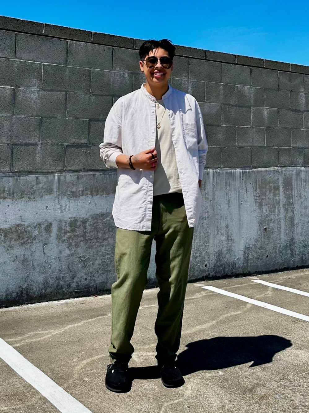Pants Outfit Ideas Uniqlo Relaxed Linen Pants Linen Blend Relaxed Pants(Men's)  Outfit Ideas| UNIQLO