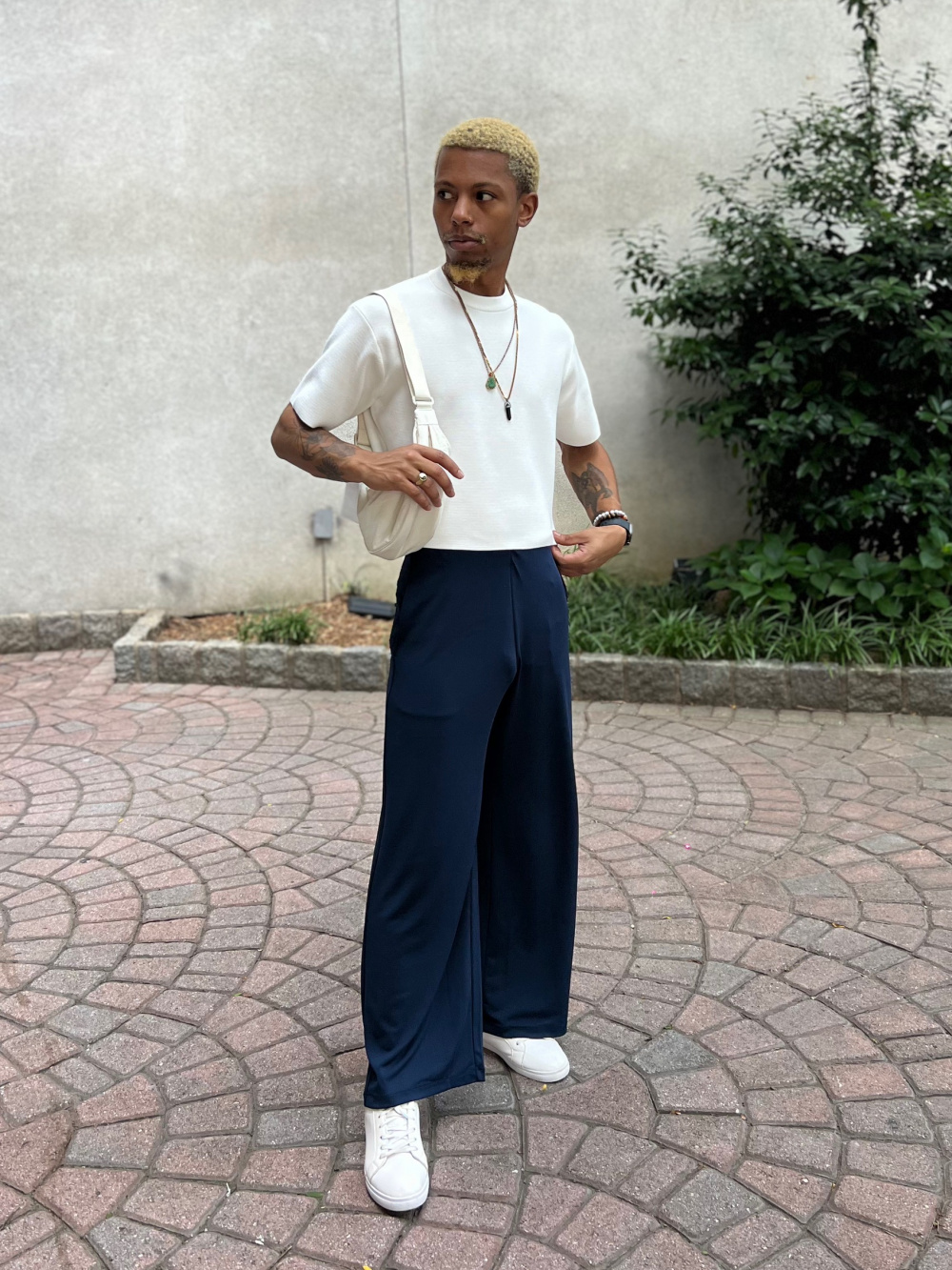 Check styling ideas for「Oxford Oversized Shirt、Denim Work Shorts