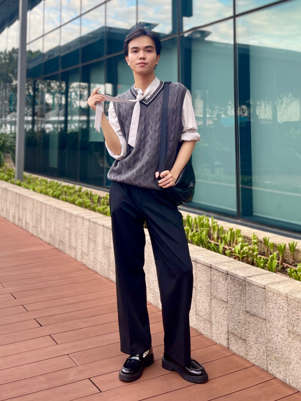 Check styling ideas for「Cable V-Neck Knitted Vest、Washed Jersey Ankle  Pants」