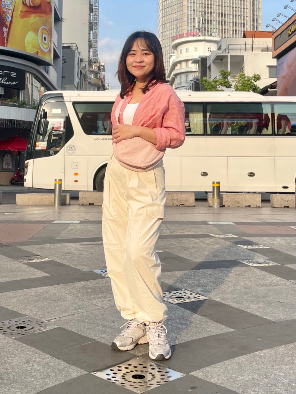 Check styling ideas for「Seamless Half Bra Camisole、Round Mini Shoulder