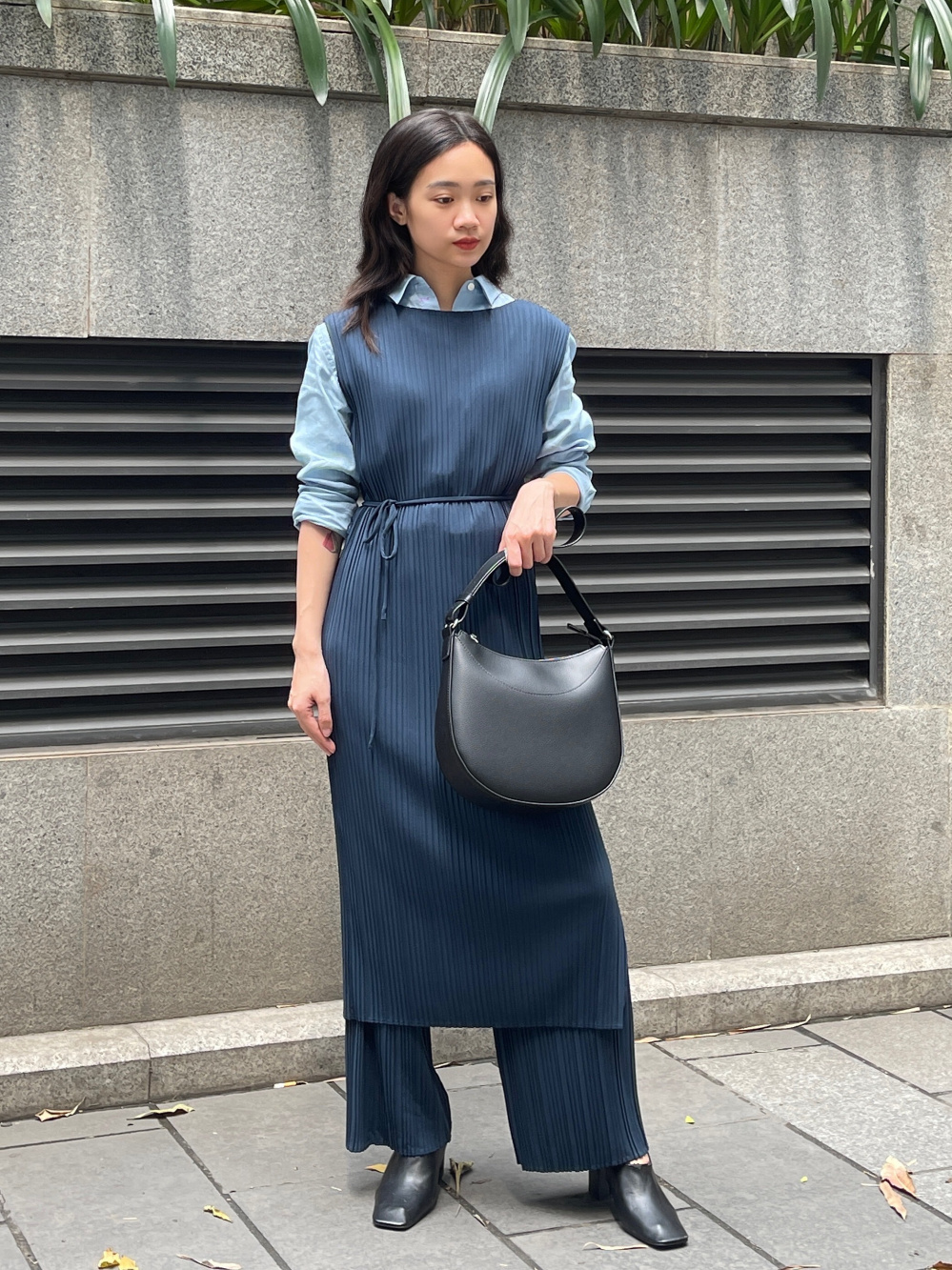 Check styling ideas for「AIRISM BRA CAMISOLE、PREMIUM LINEN SHIRT」