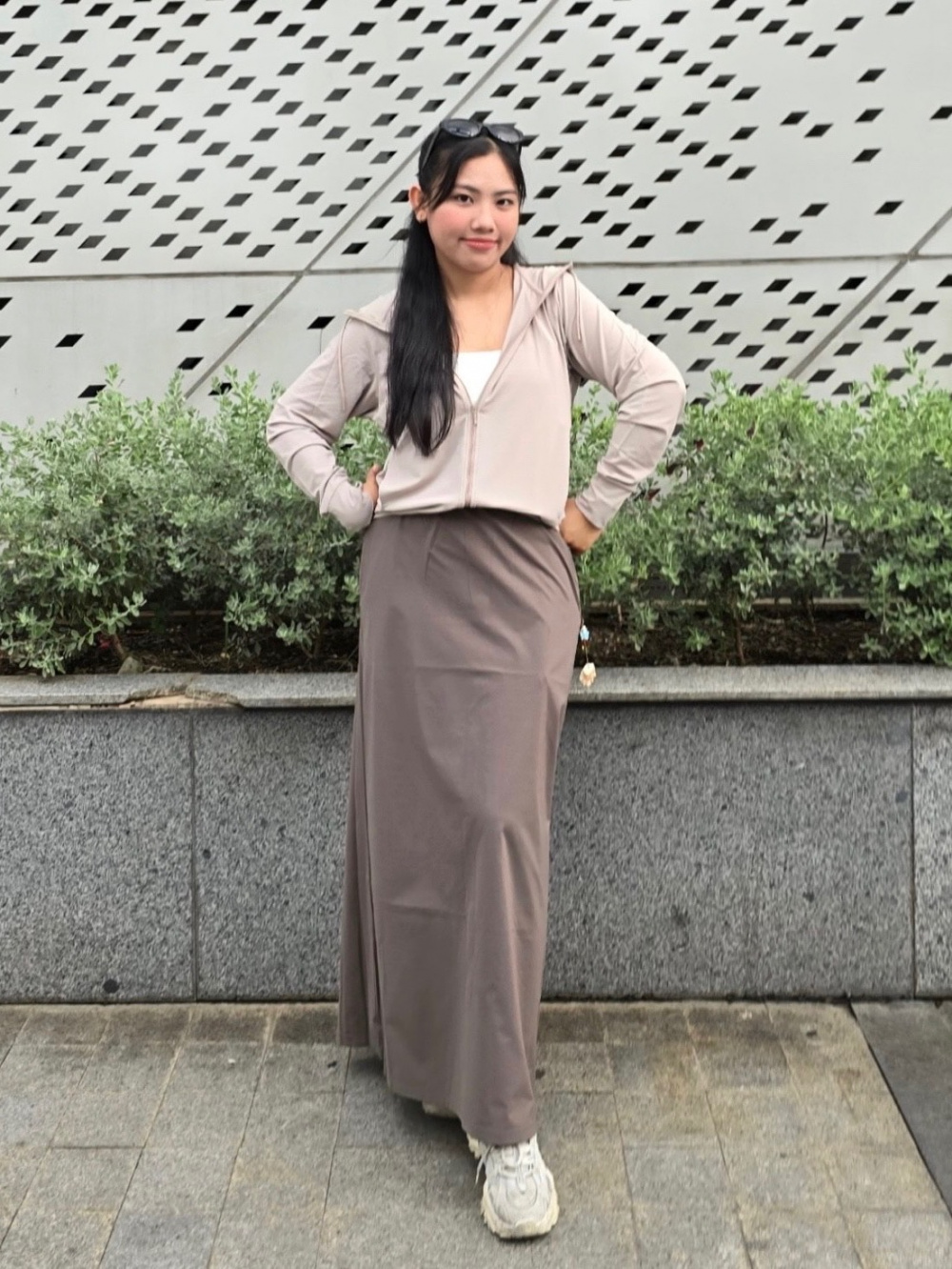 Check styling ideas for「Soft Lawn Gathered Blouse、Extra Stretch AIRism ...